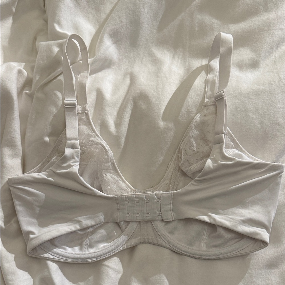 CHANTELLE White Lace Bra unlined - 32G - Picture 2 of 4